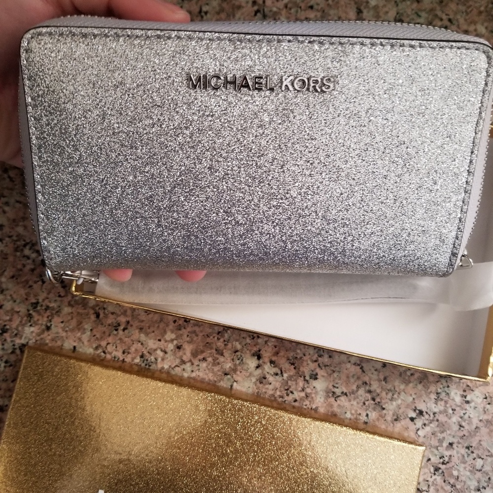 Michael Kors Wristlet